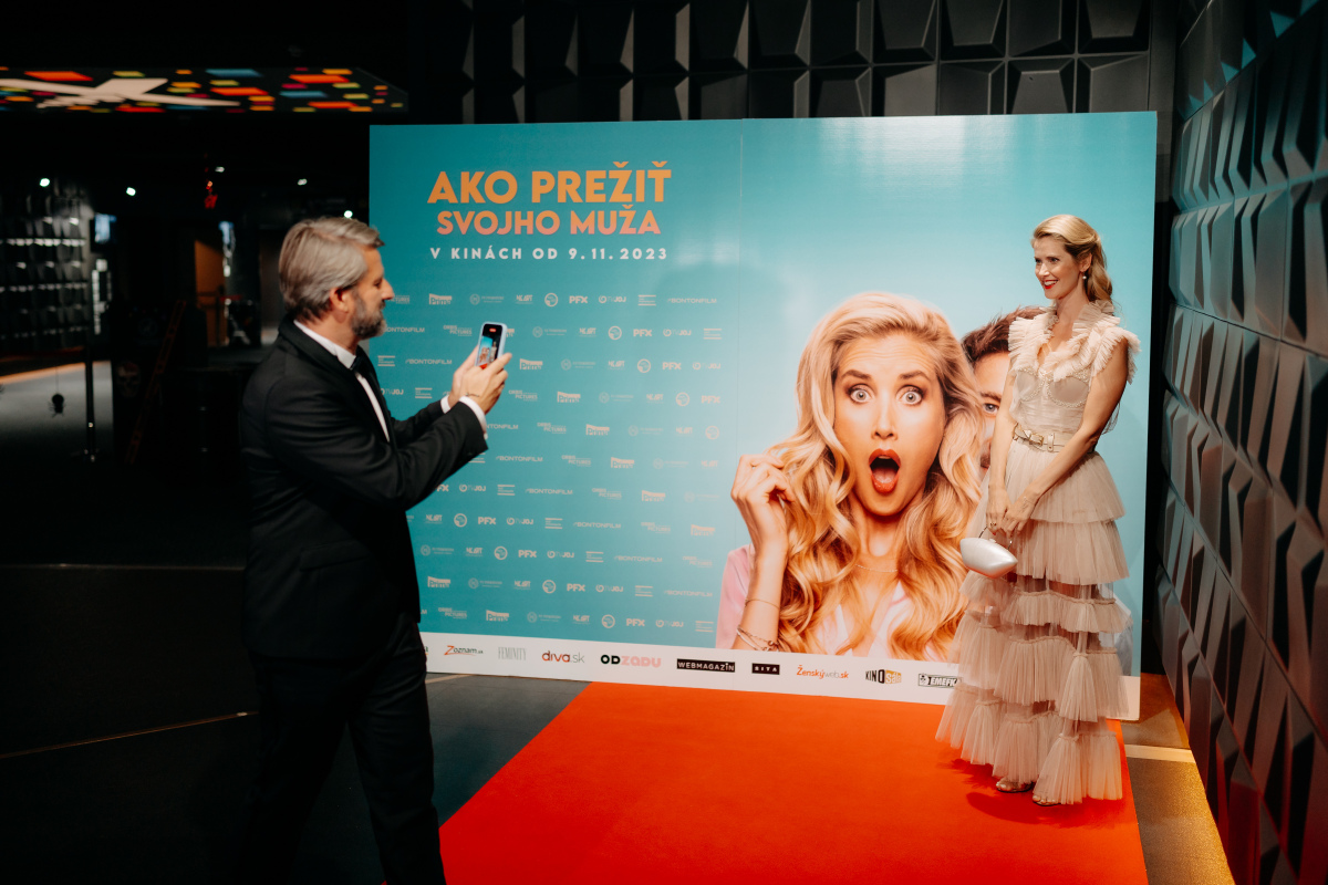 Manželia a tvorcovia zároveň: Herečka a autorka knižnej predlohy Jana Bernášková a režisér a scenárista snímky Ako prežiť svojho muža Rudolf Merkner.
