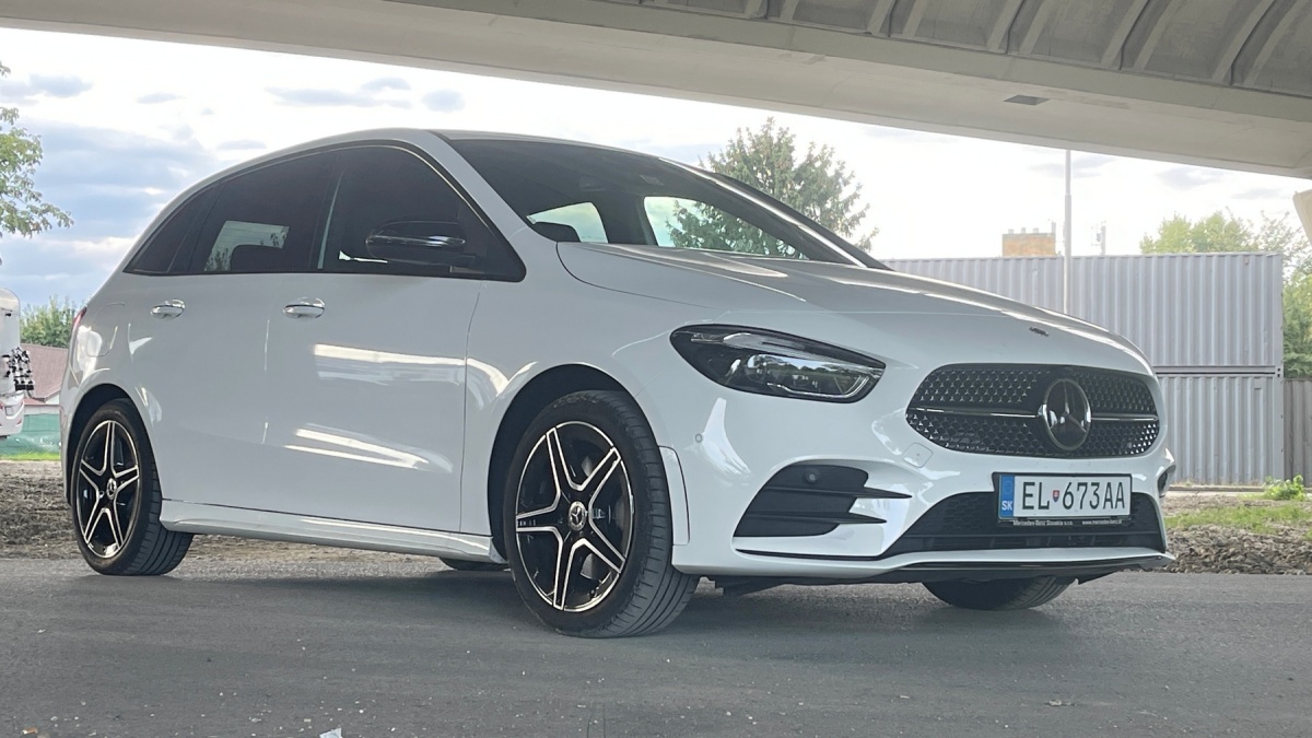 Mercedes B 250 e (2023)