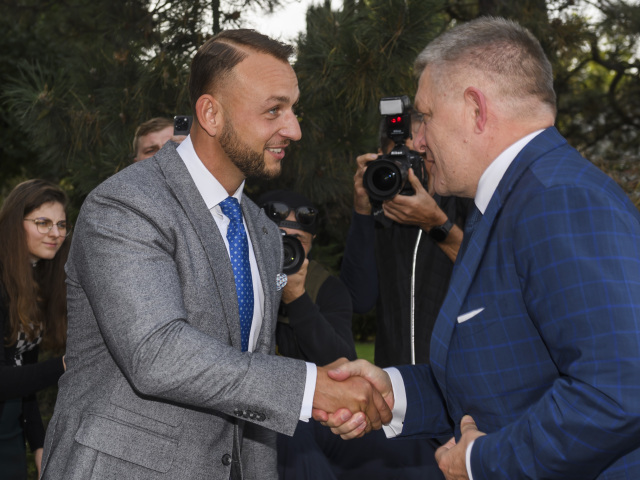 Róbert Fico / Matúš Šutaj Eštok /
