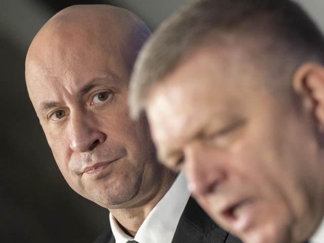 Robert Fico / Jozef Ráž ml. /