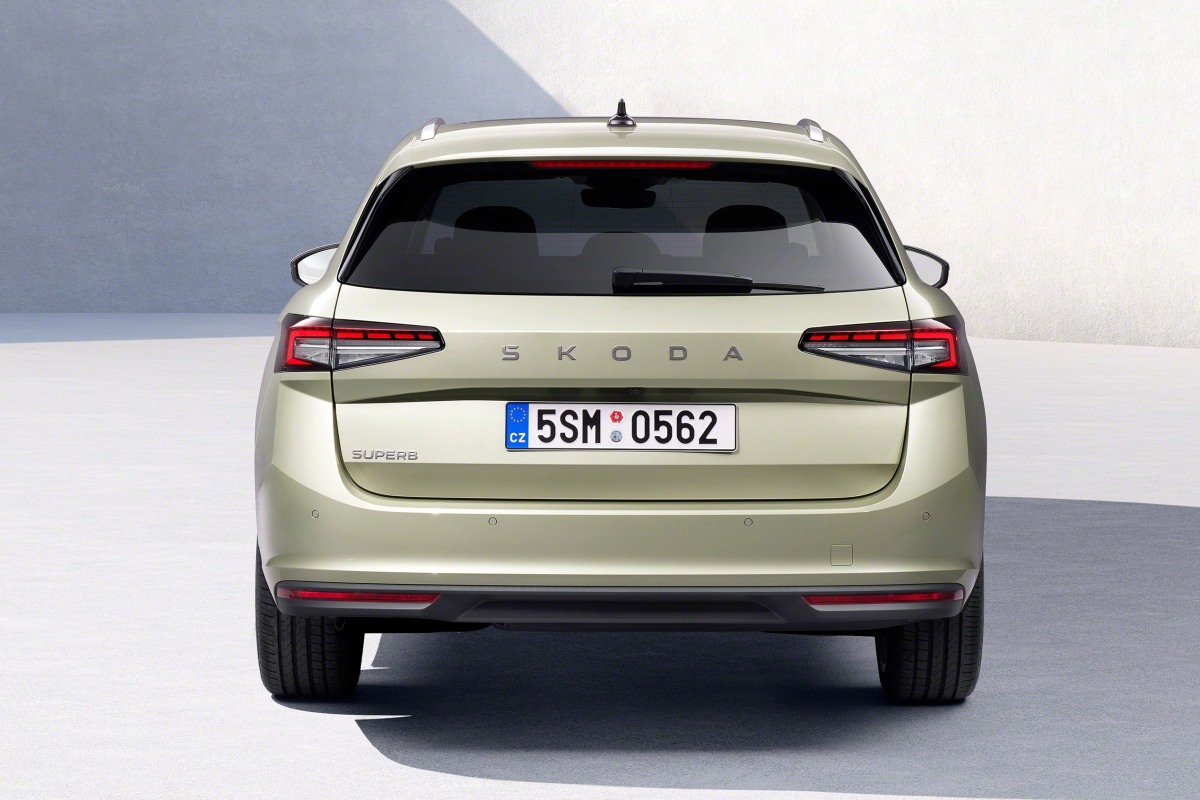Škoda Superb 2024 - POZOR EMBAGO nepoužívať!