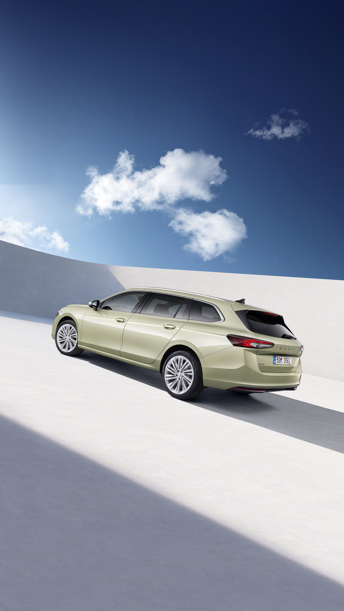 Škoda Superb 2024 - POZOR EMBAGO nepoužívať!