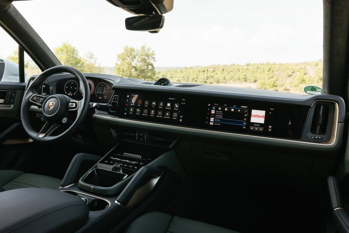 Porsche Cayenne Turbo E-Hybrid - 2023