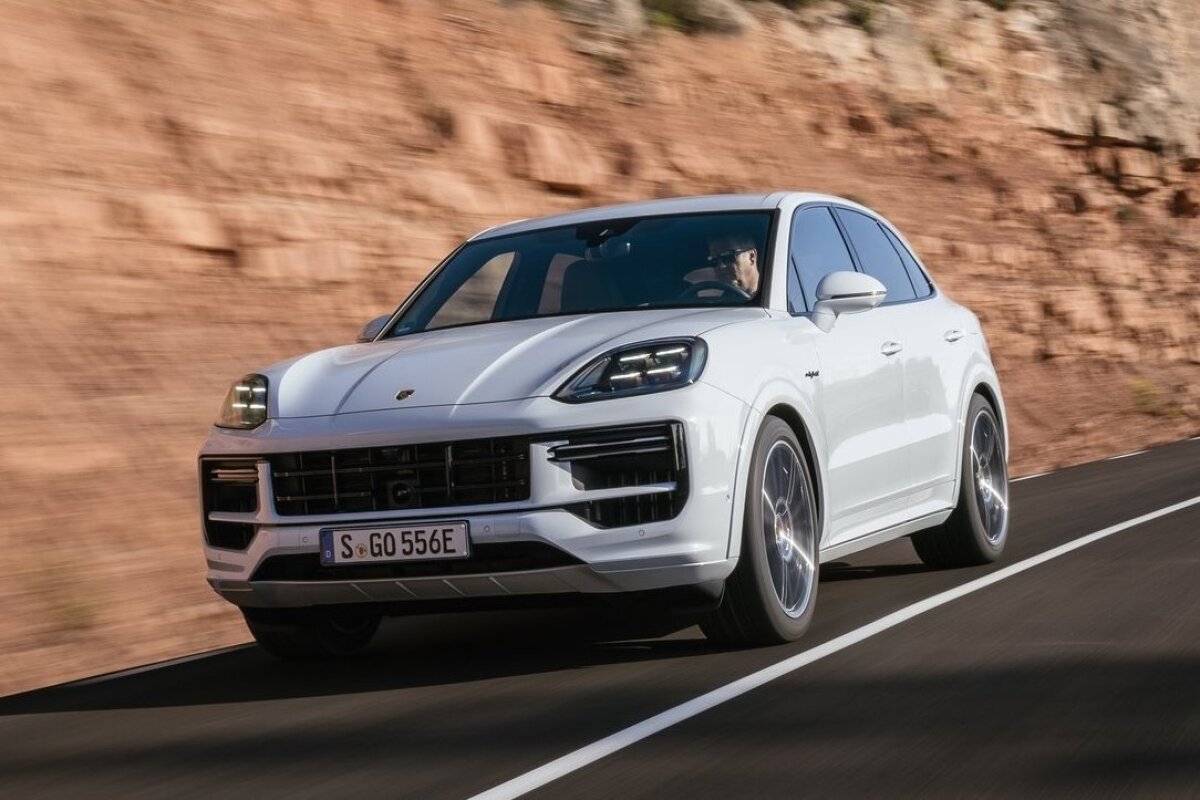 Porsche Cayenne Turbo E-Hybrid - 2023