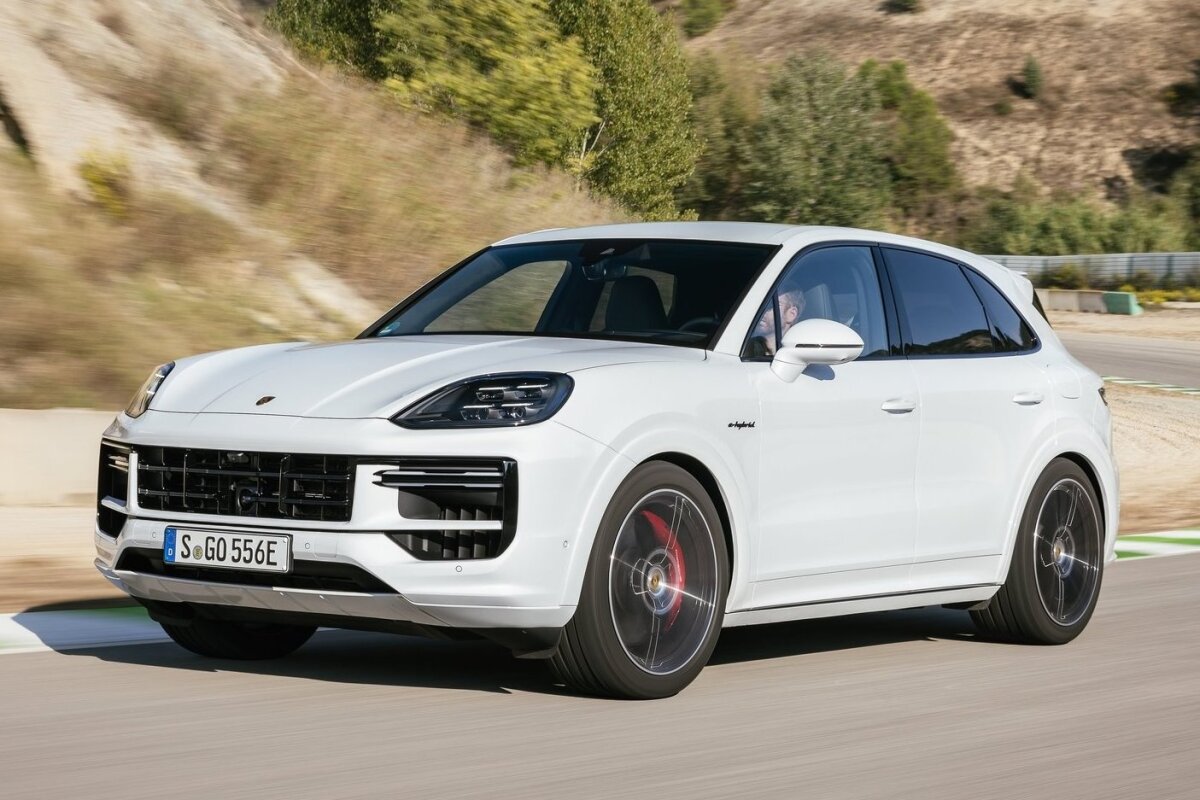 Porsche Cayenne Turbo E-Hybrid - 2023