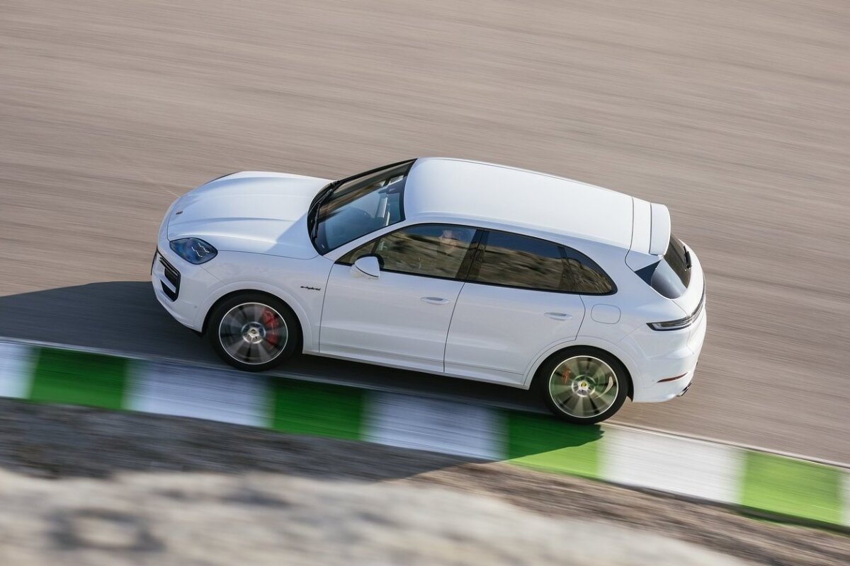 Porsche Cayenne Turbo E-Hybrid - 2023