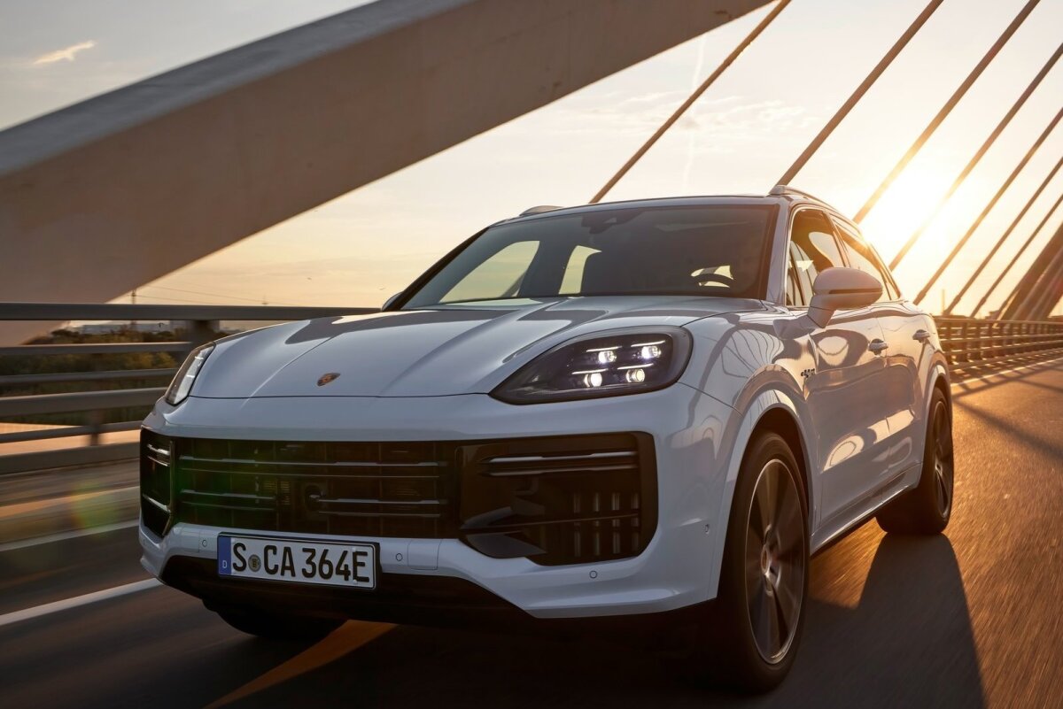 Porsche Cayenne Turbo E-Hybrid - 2023