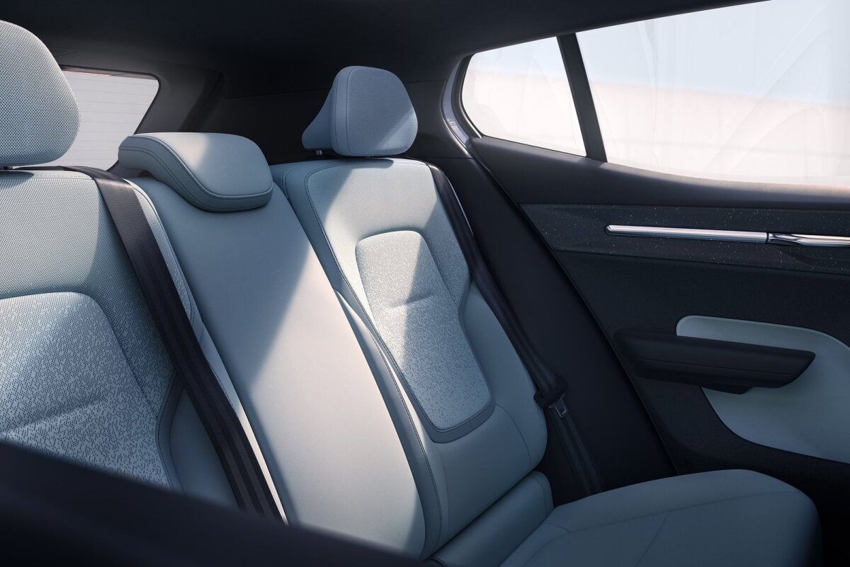 Volvo EX30 - 2023
