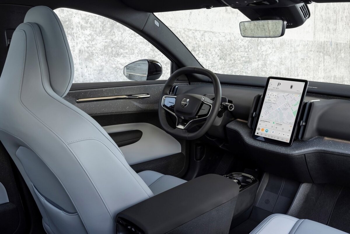 Volvo EX30 - 2023