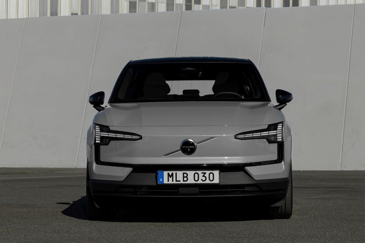 Volvo EX30 - 2023