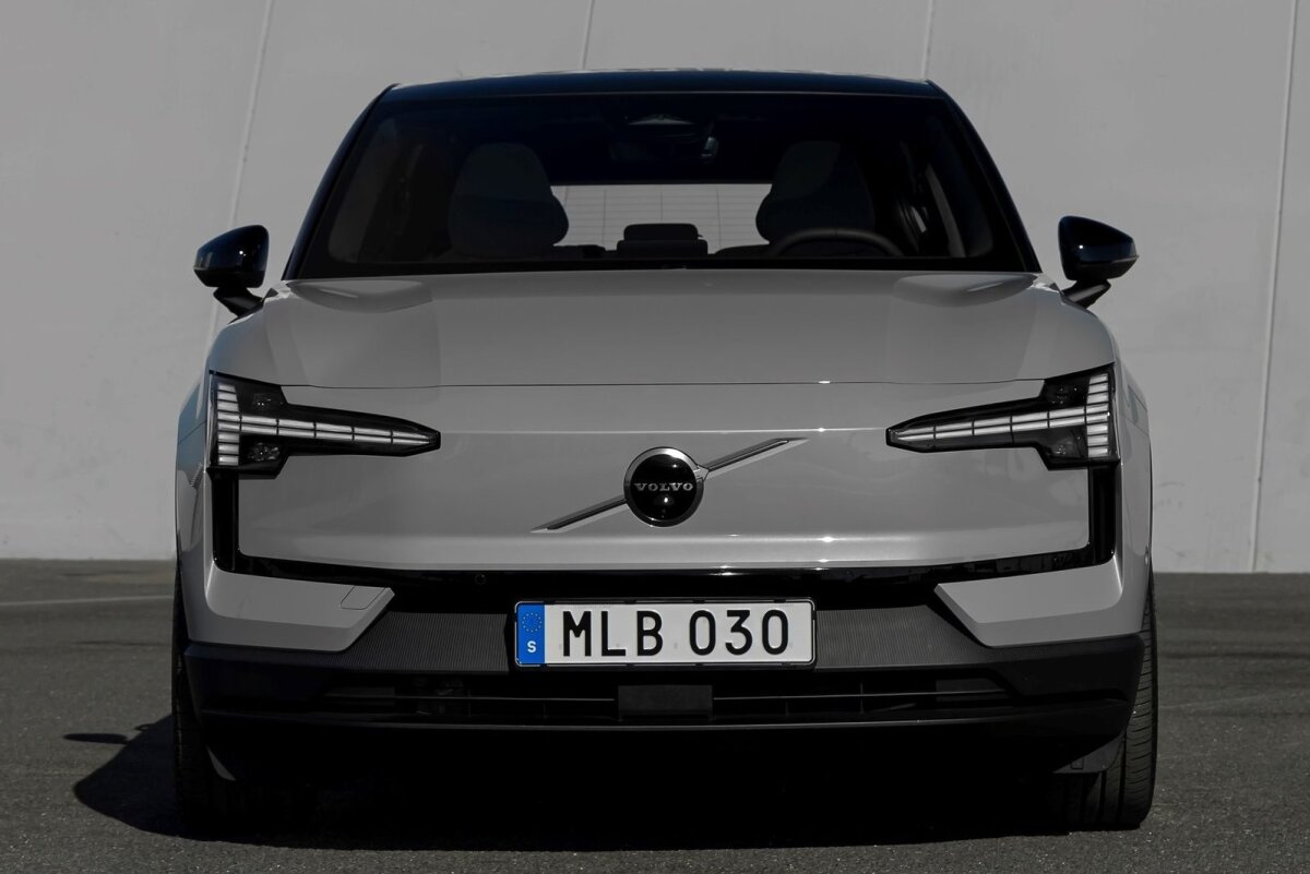 Volvo EX30 - 2023