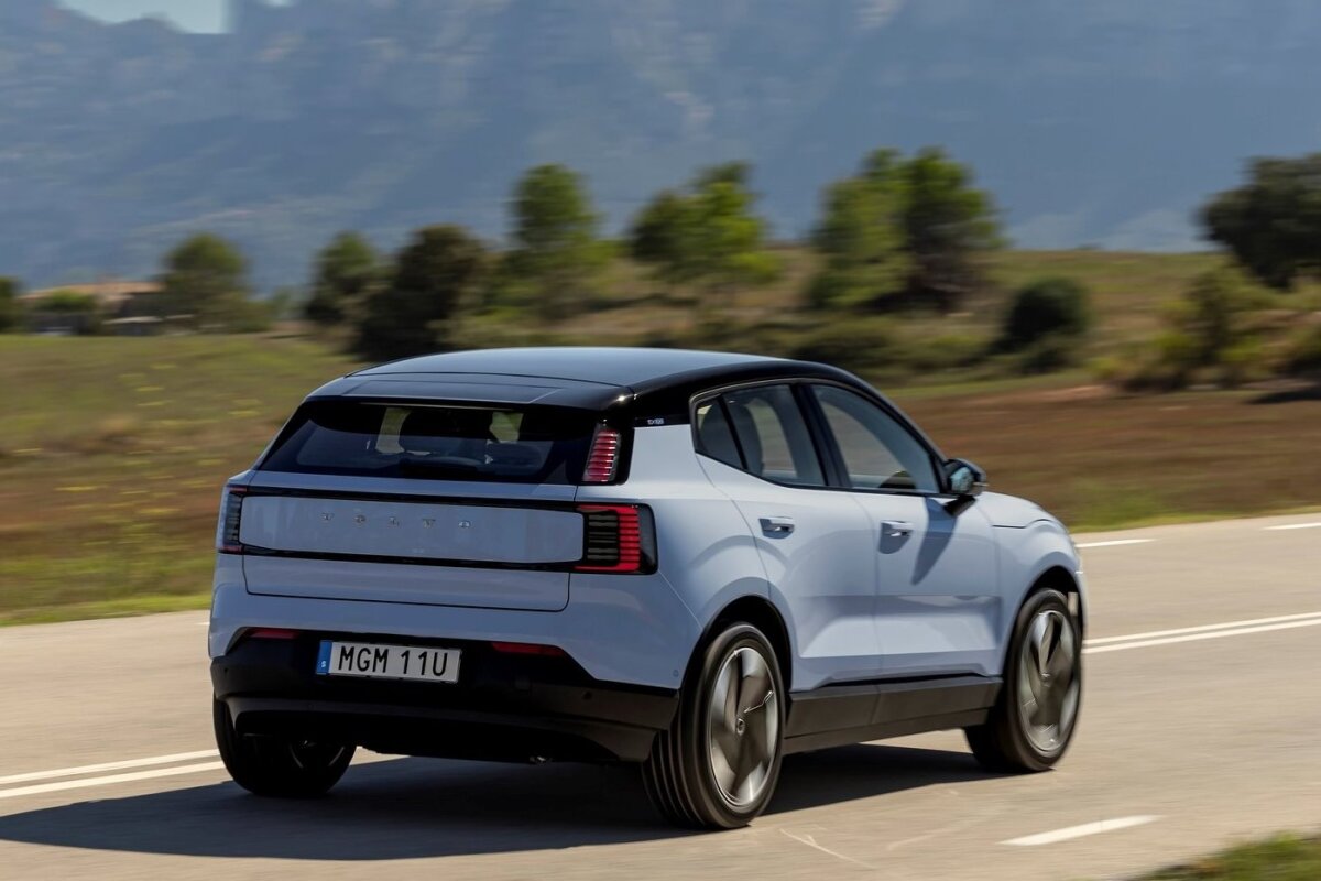 Volvo EX30 - 2023
