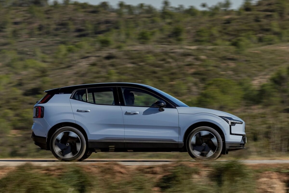 Volvo EX30 - 2023