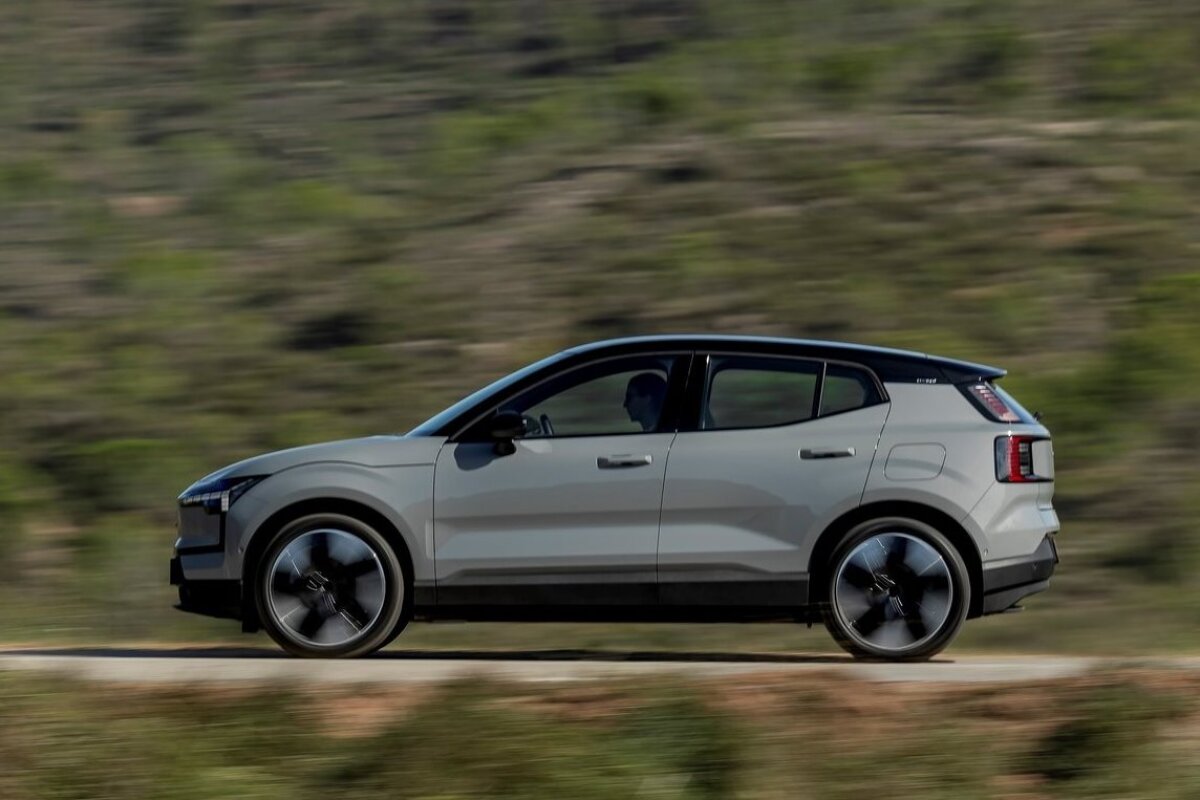 Volvo EX30 - 2023