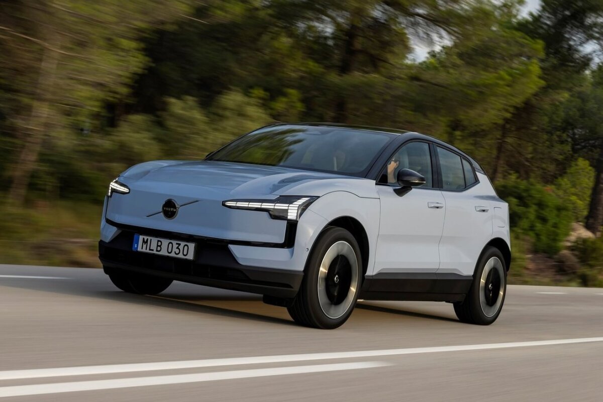 Volvo EX30 - 2023