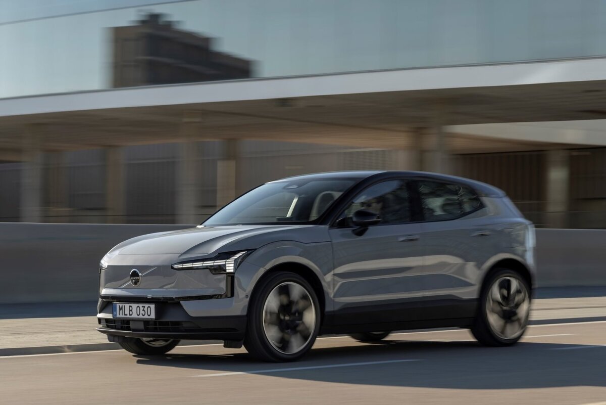 Volvo EX30 - 2023