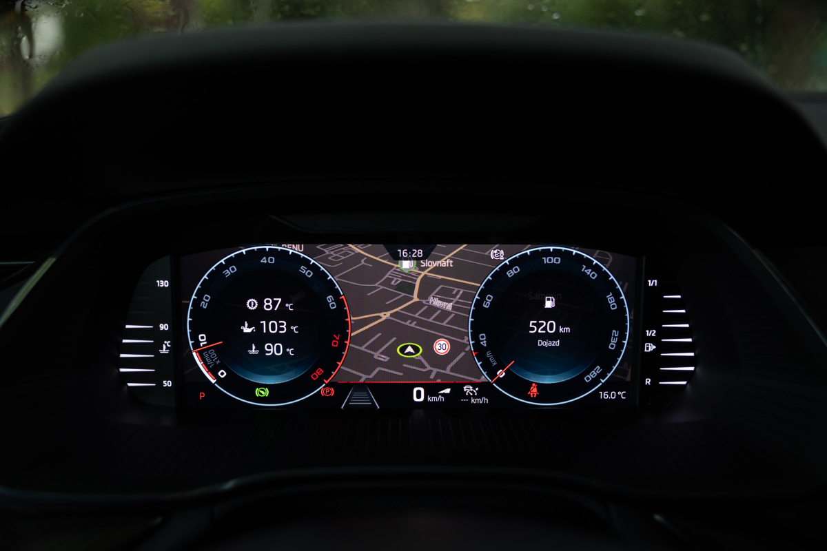 Škoda Octavia 2,0 TSI  RS - test 2025