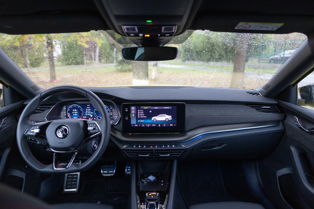 Škoda Octavia 2,0 TSI  RS - test 2025
