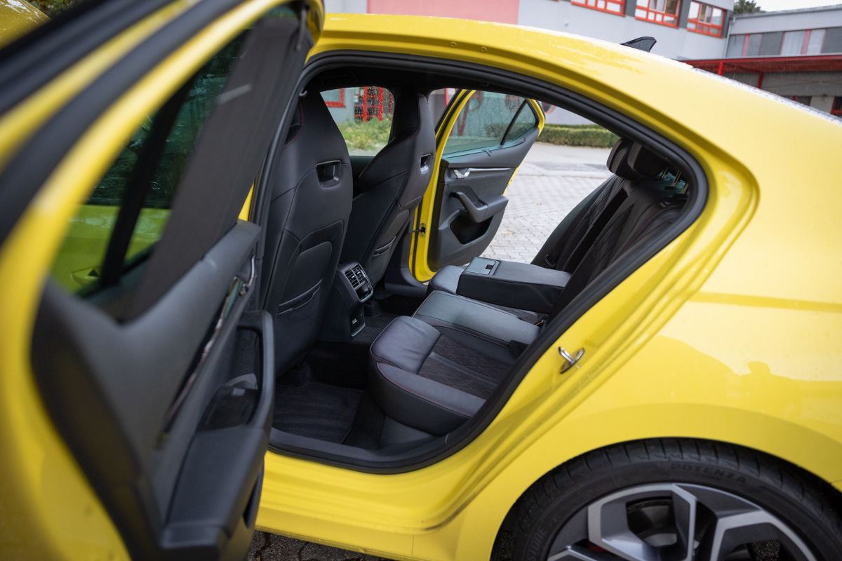 Škoda Octavia 2,0 TSI  RS - test 2025