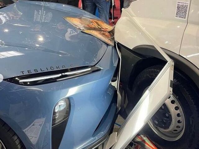 Nio ET5 - nehoda na výstave elektromobilov Praha