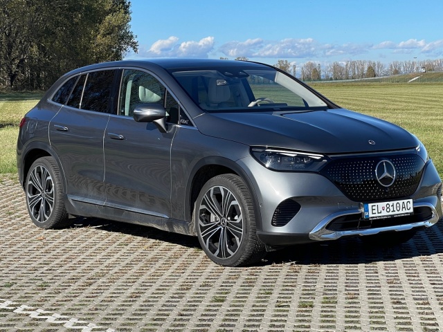 Mercedes-Benz EQE SUV 500 (2023)