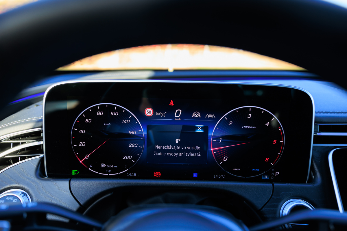 Mercedes-Benz E 220d 4Matic - test 2023