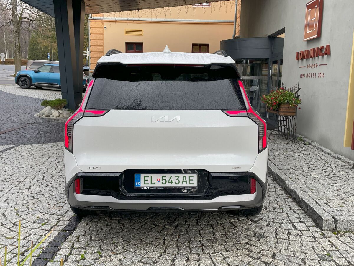 Kia EV9 GT-line - prvá jazda 2023
