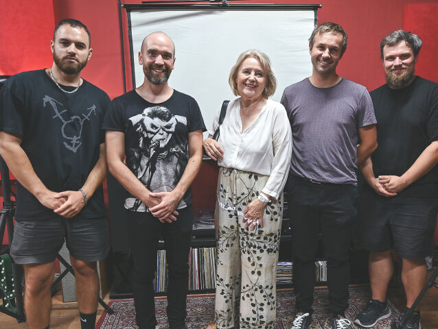 Básnenie, Marek Kučera, Magda Vášáryová