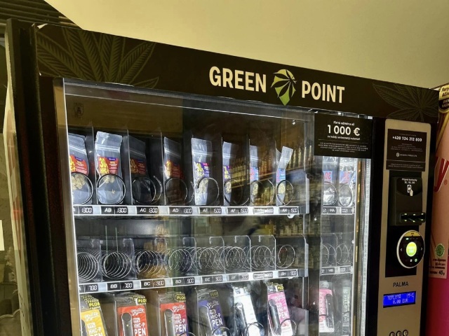 automat, drogy