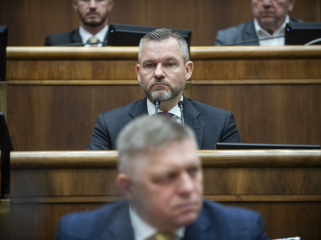 SR NRSR 4.schôdza minister vnútra hlasovanie neodvolanie BAX