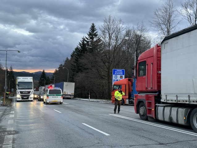 Vyšný Komárnik hranice kolóny, poľsko