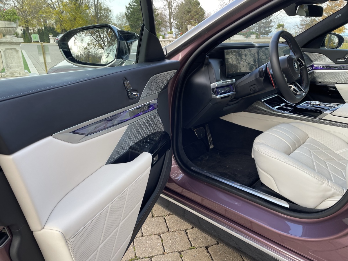 BMW M760e xDrive - test 2023