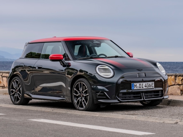 Mini Cooper SE JCW