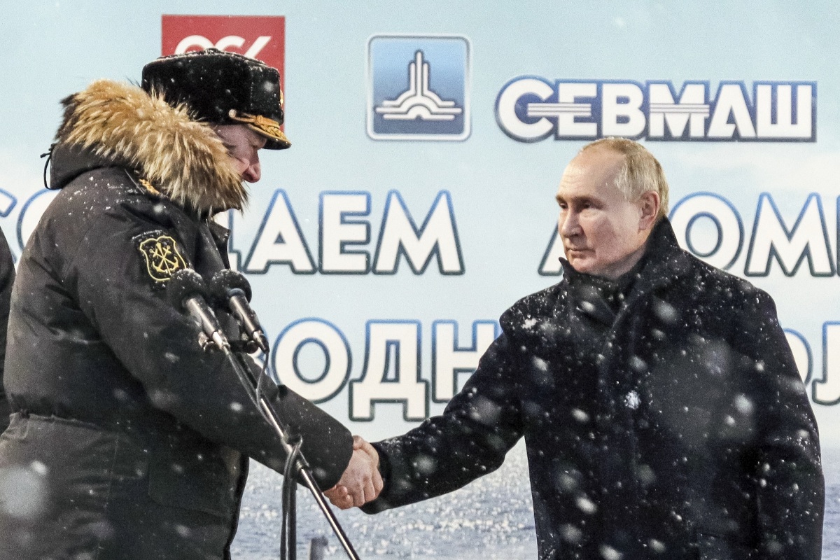 Ruskí námorníci, Putin, jadrová ponorka, Rusko, Moskva, námorníctvo, Nikolaj Jevmenov
