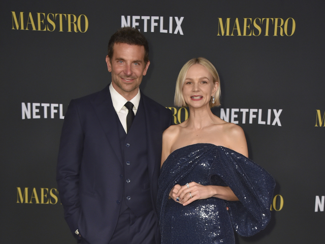 Bradley Cooper a jeho kolegyňa Carey Mulligan