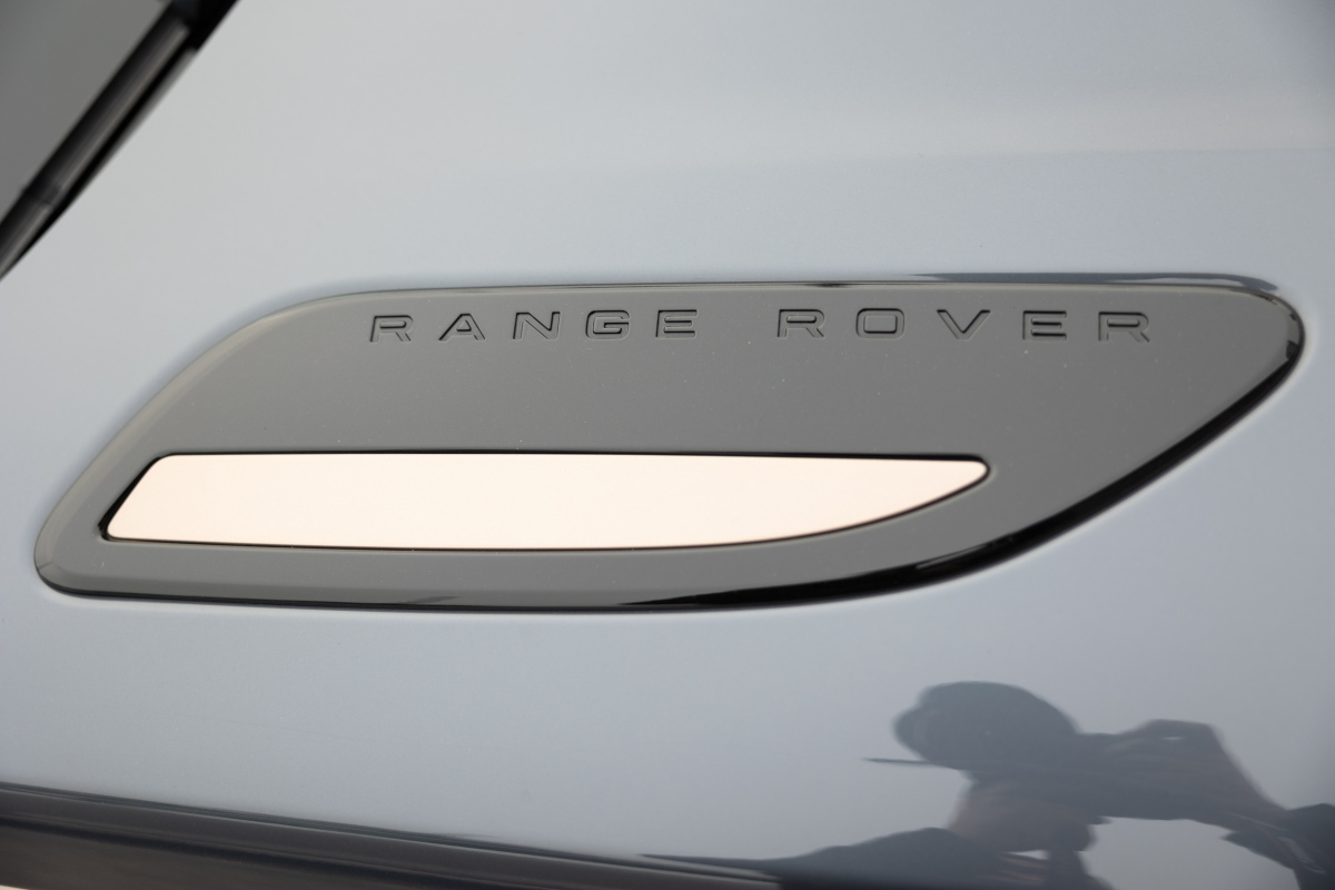 Range Rover Velar D300 - test 2023