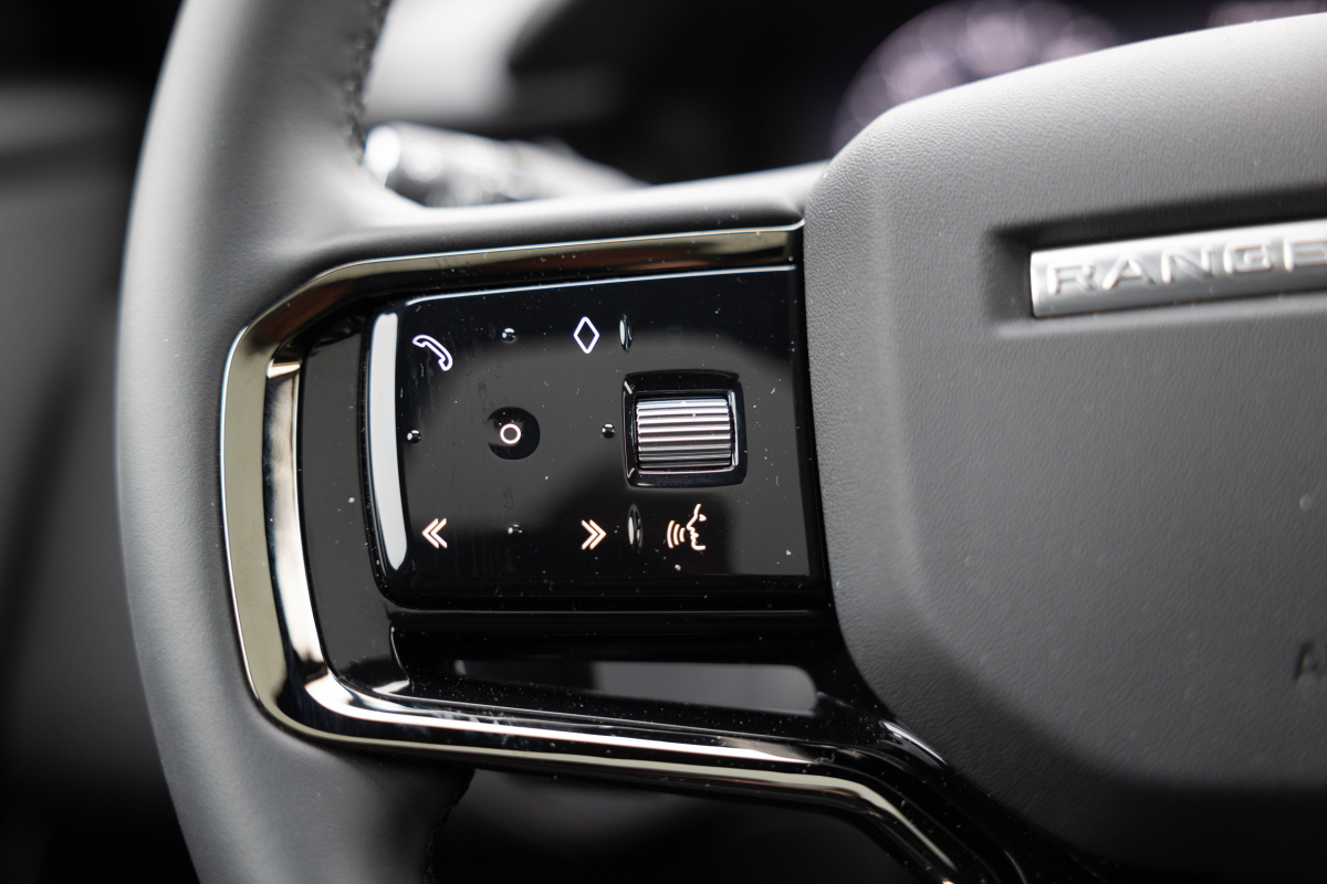 Range Rover Velar D300 - test 2023