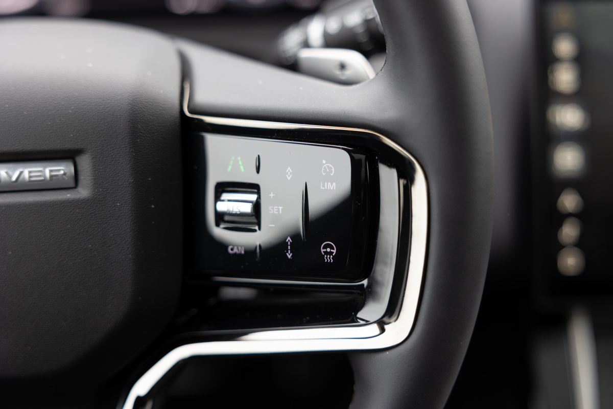 Range Rover Velar D300 - test 2023