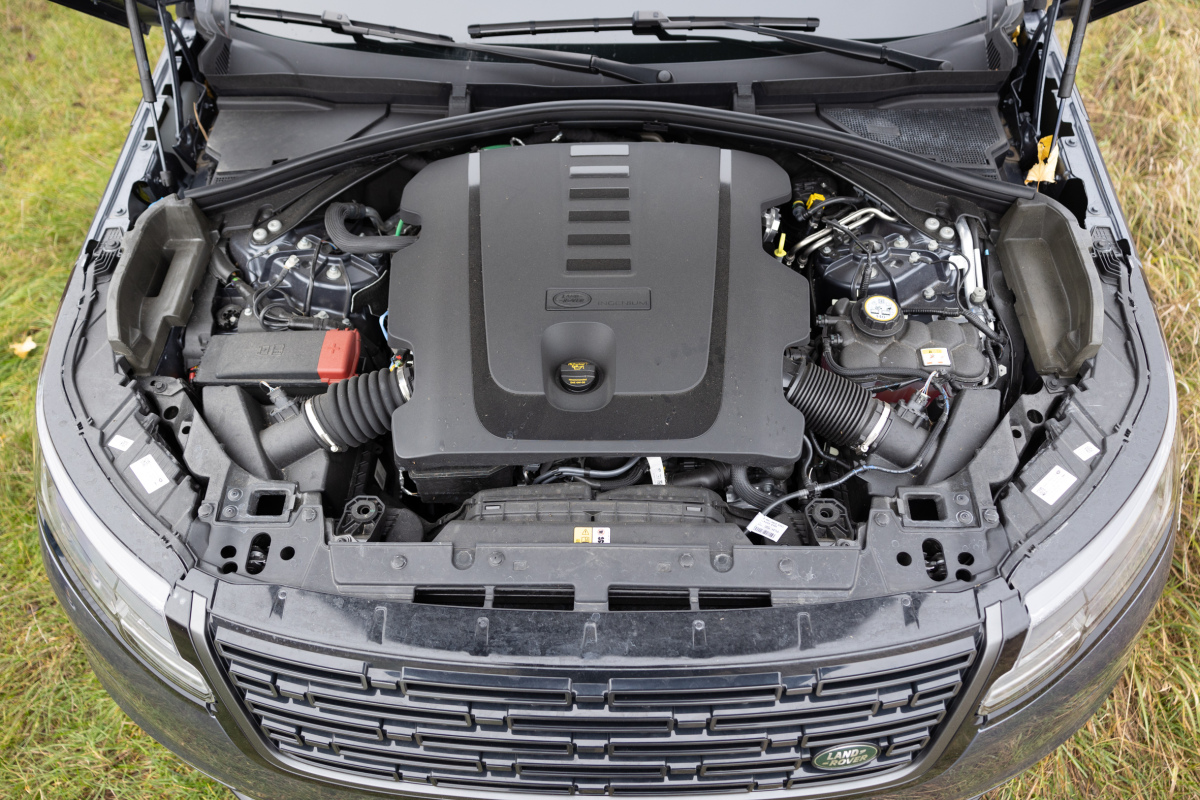 Range Rover Velar D300 - test 2023