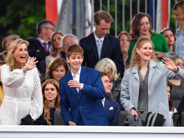 Vojvodkyňa Sophie a jej deti, James, vikomt Severn a Lady Louise Windsor 
