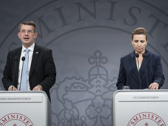 Mette Frederiksenová / Troels Lund Poulsen /