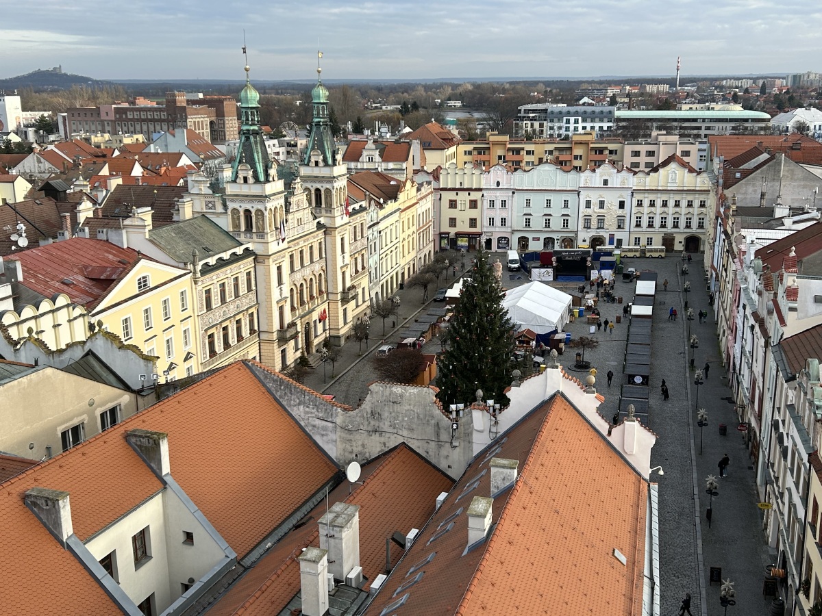Pernštýnske námestie, Pardubice