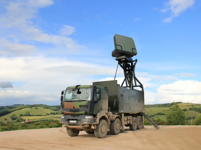 Mobilný radar Thales Ground Master 200 GM200