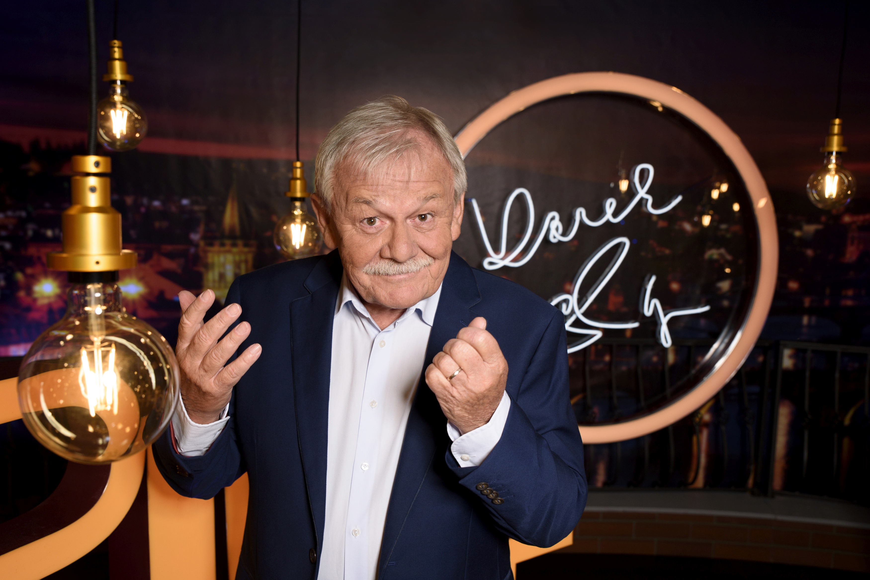 Karel Šíp v silvestrovskej relácii Všechnopárty.
