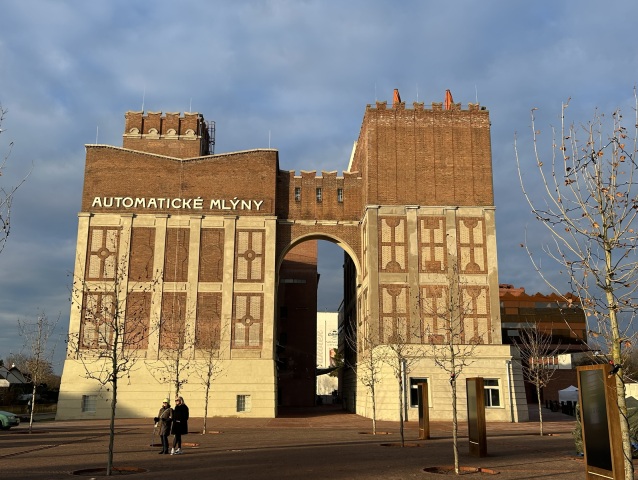 Automatické mlyny, Pardubice