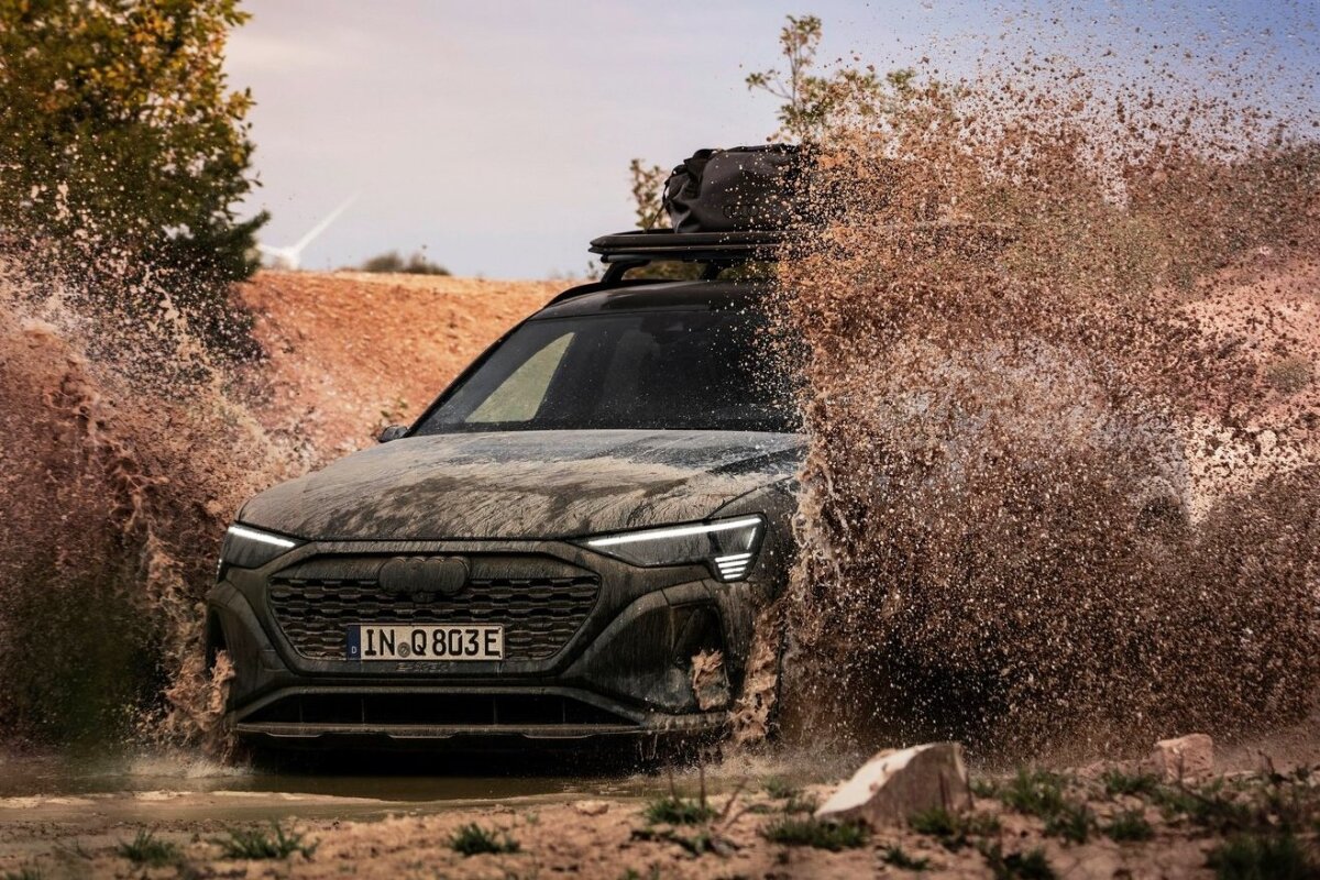 Audi Q8 e-tron Dakar Edition - 2024