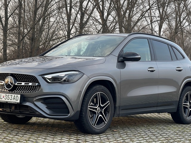 Mercedes-Benz GLA 250 e (2024)
