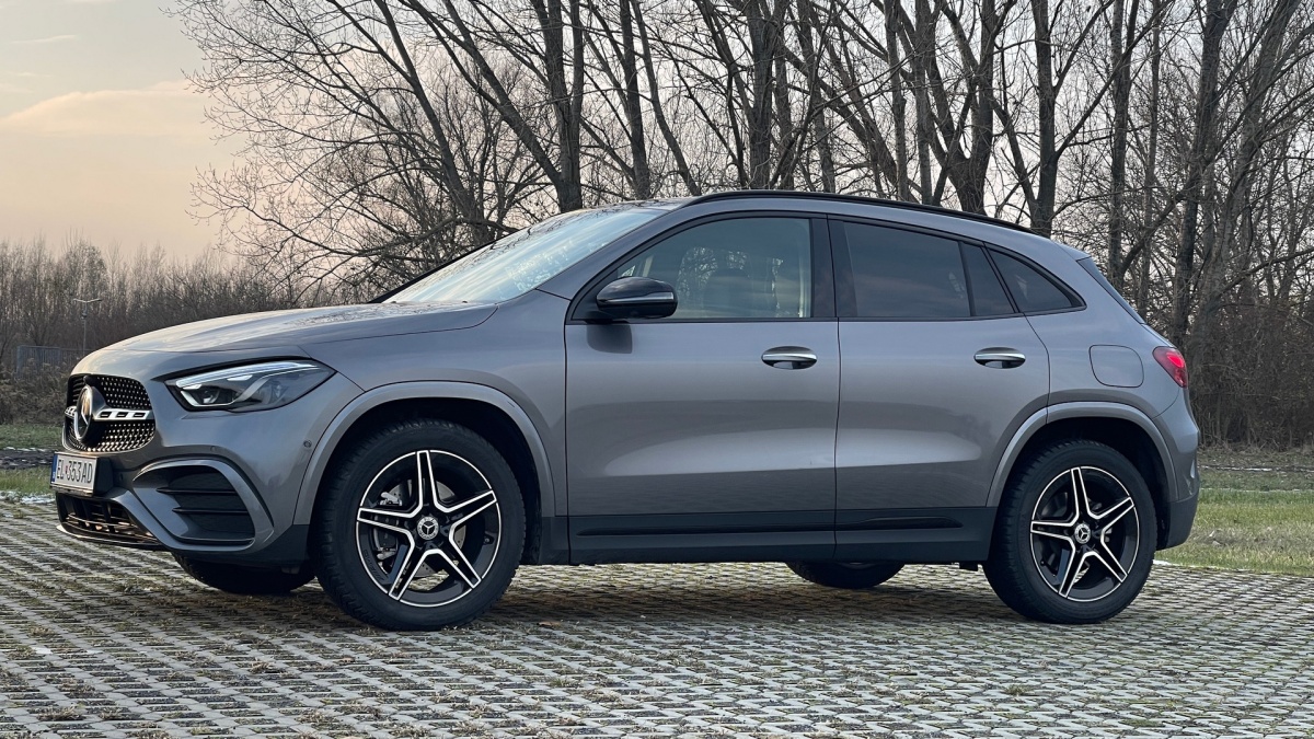Mercedes-Benz GLA 250 e (2024)