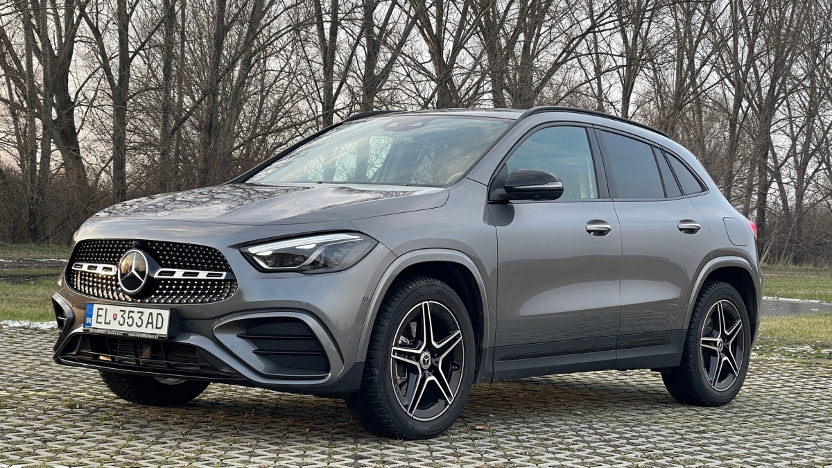 Mercedes-Benz GLA 250 e (2024)
