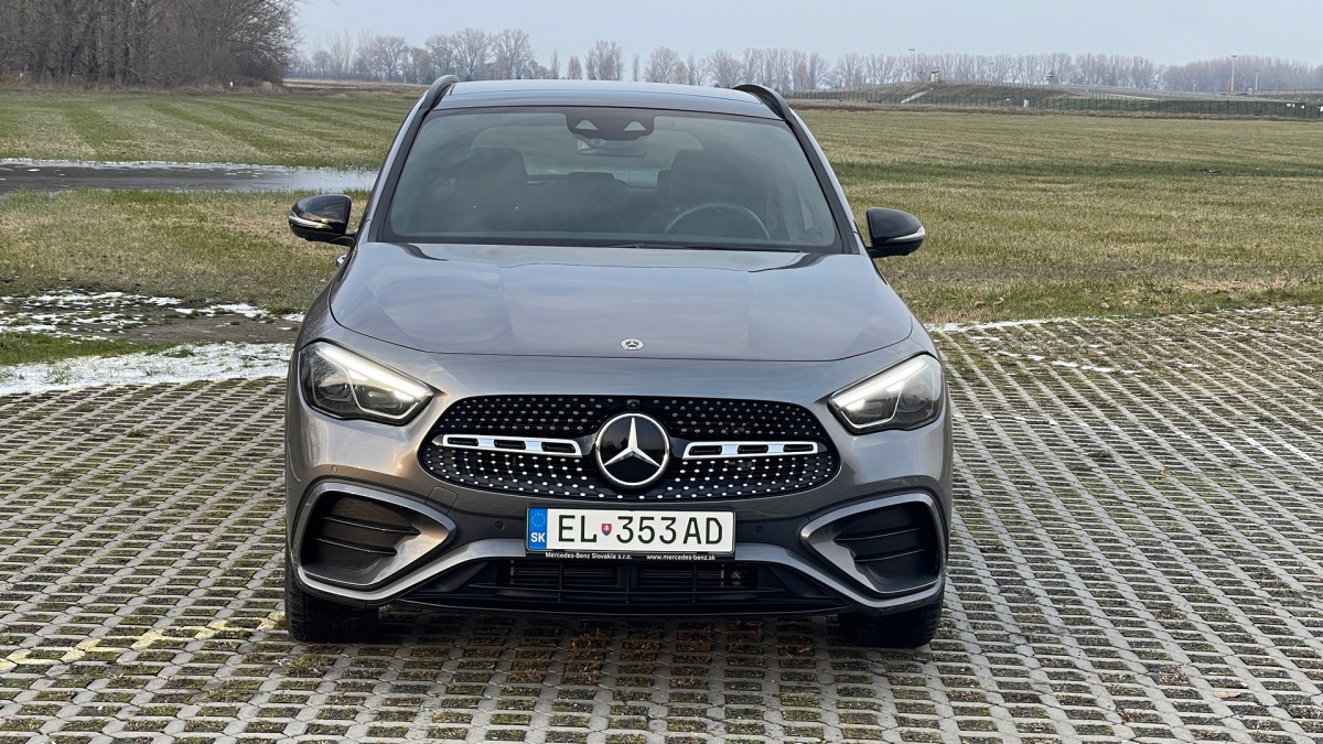 Mercedes-Benz GLA 250 e (2024)